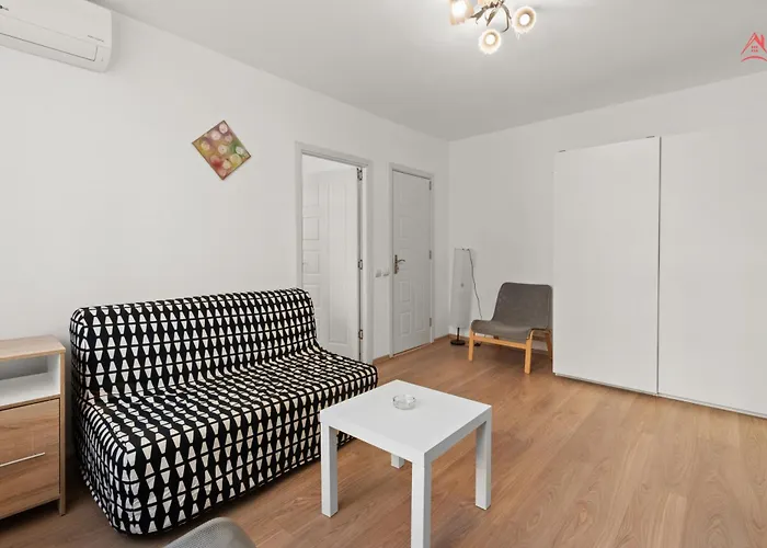 Convenient Gara De Nord Apartment