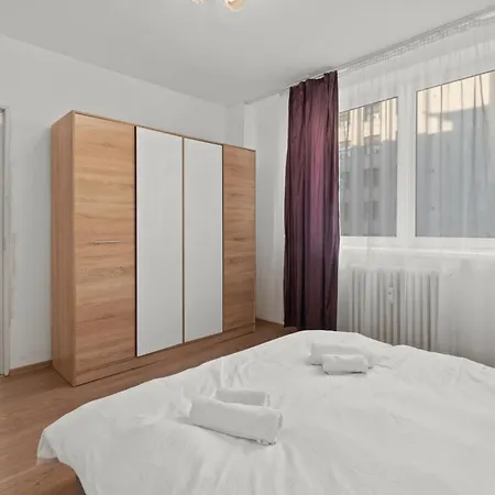 Convenient Gara De Nord Apartment Bucharest Exterior photo
